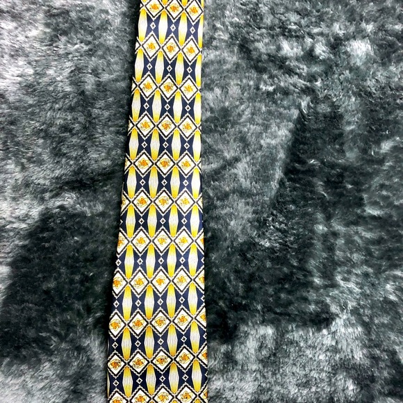 3 for $15 New Ties Elegant Various Colours - Picture 9 of 17